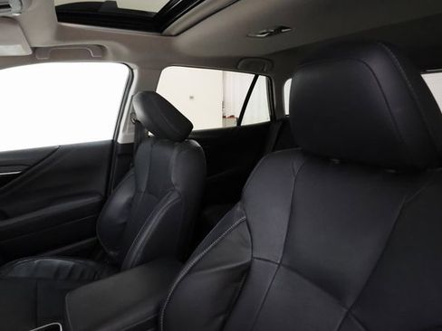 Used 2020 Subaru Outback Limited image 11