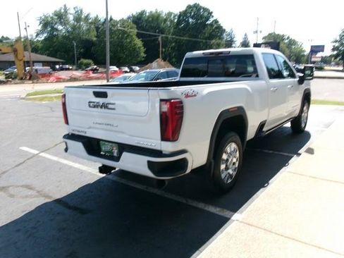 Used 2024 GMC Sierra 2500 Denali Ultimate AWD/4WD image 8