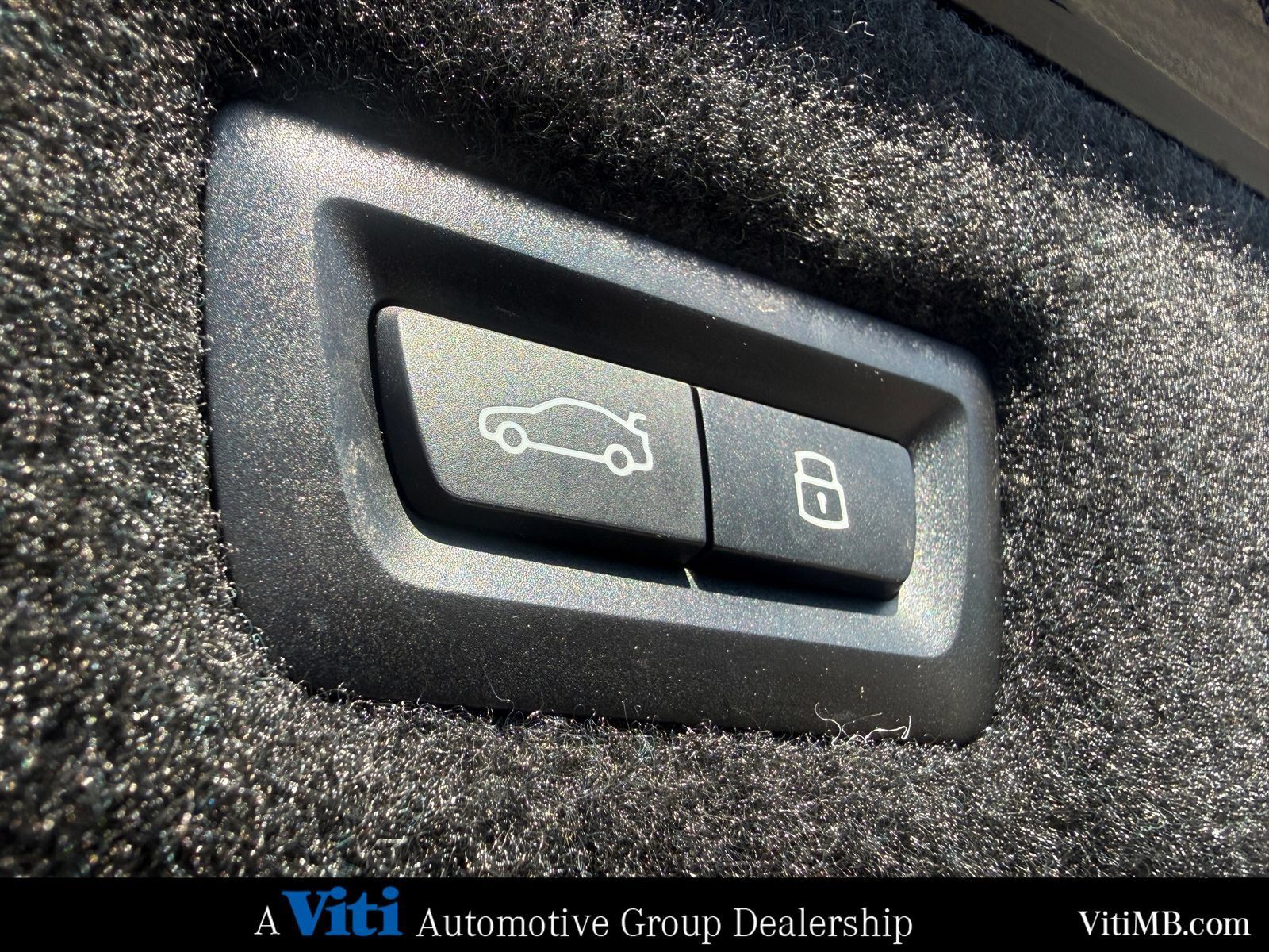 Used 2025 BMW 740i xDrive AWD/4WD image 25
