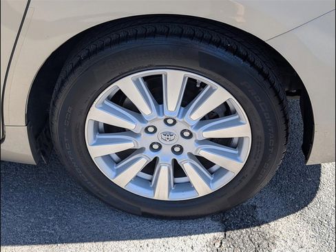 Used 2017 Toyota Sienna Limited Premium image 23