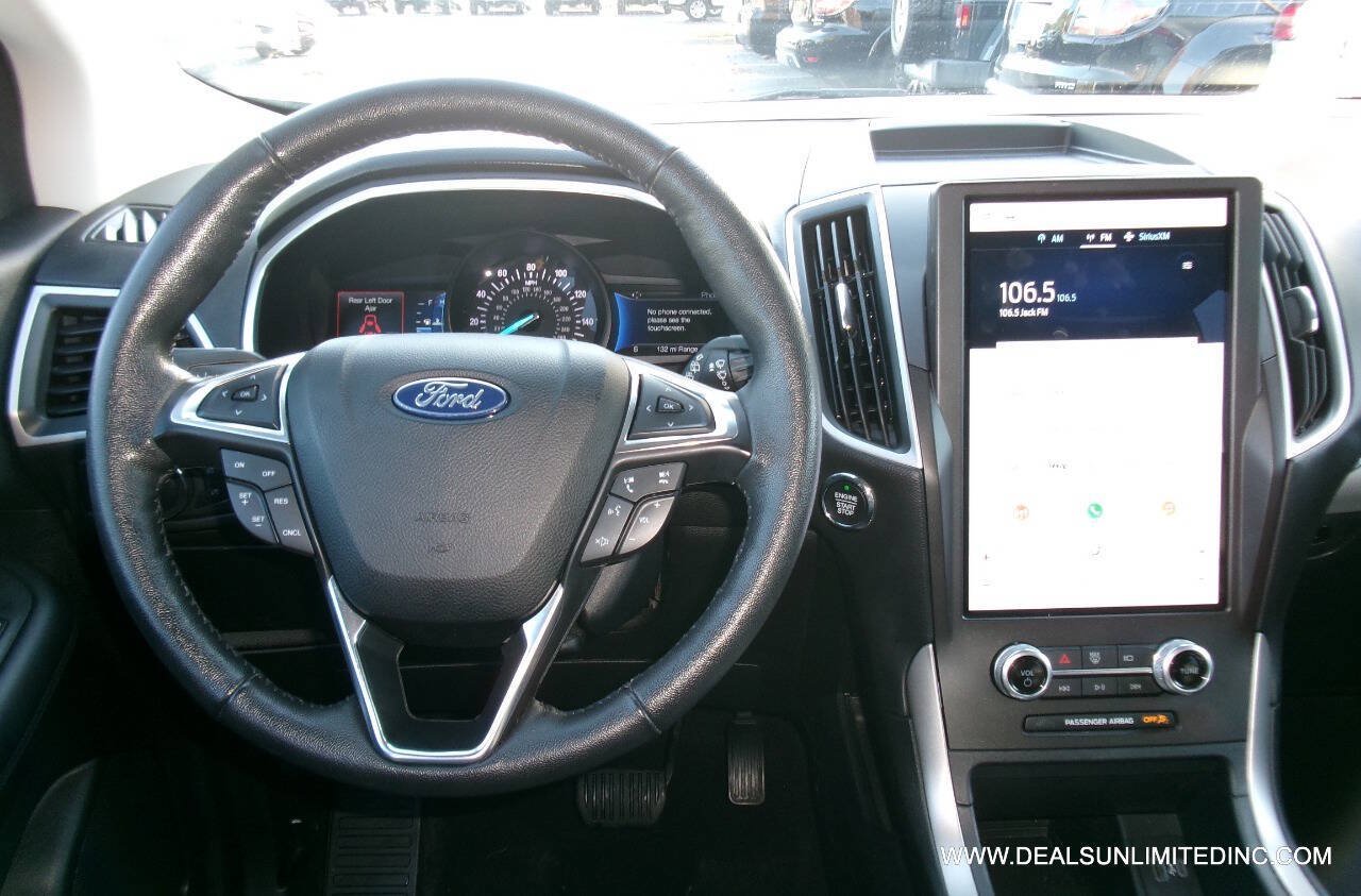Used 2021 Ford Edge SEL AWD/4WD image 11