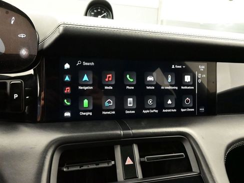 Used 2022 Porsche Taycan GTS image 10