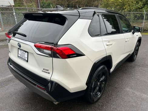 Used 2019 Toyota RAV4 XSE w/ Carpet Mat Package image 5