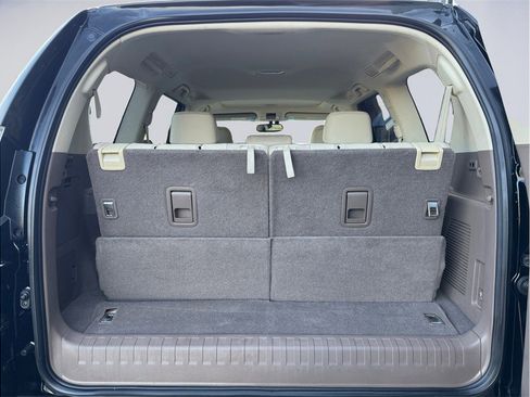 Used 2016 Lexus GX 460 4WD w/ Premium Package image 26