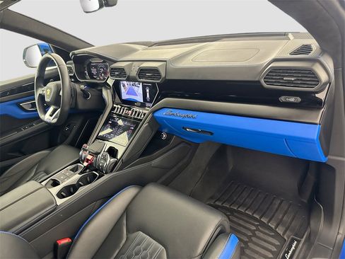 Used 2024 Lamborghini Urus S image 31