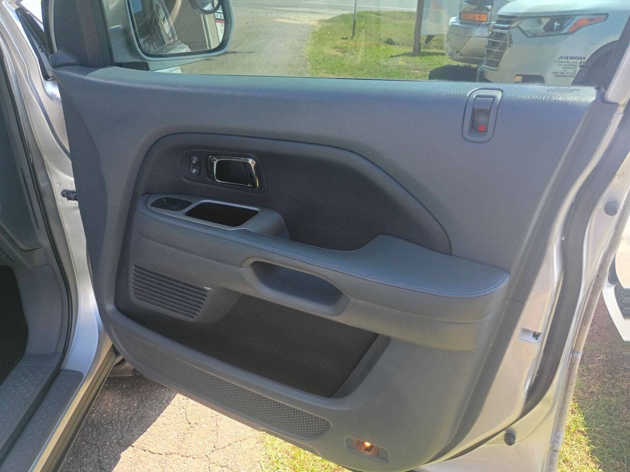 Used 2006 Honda Pilot EX-L image 16