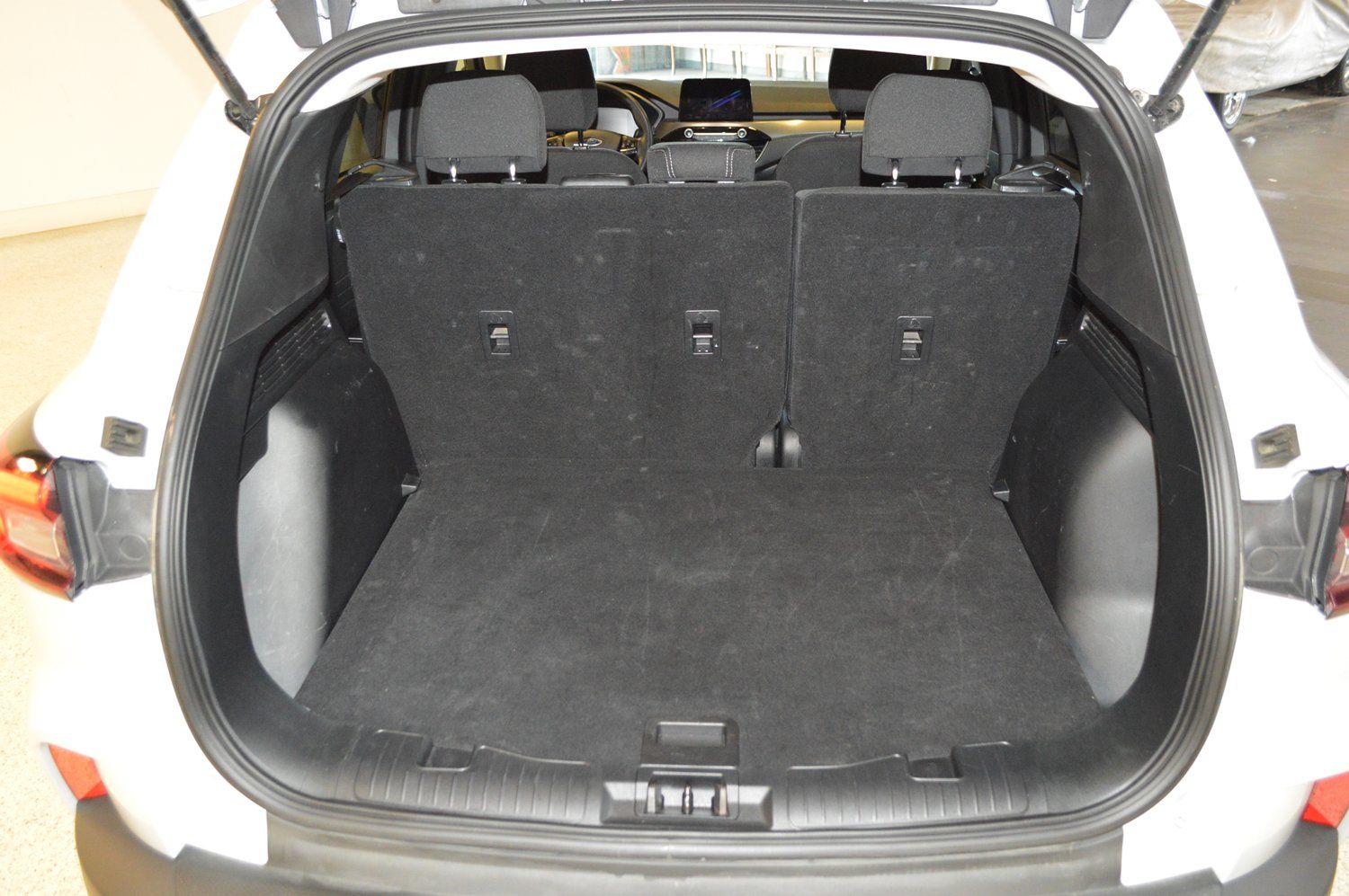 Used 2025 Ford Escape Active AWD/4WD image 13