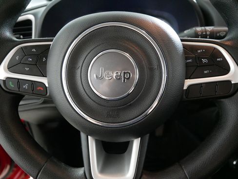 Used 2020 Jeep Renegade Sport w/ Sport Appearance Group image 25