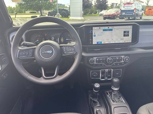 Used 2024 Jeep Wrangler Unlimited w/ Convenience Group AWD/4WD image 26