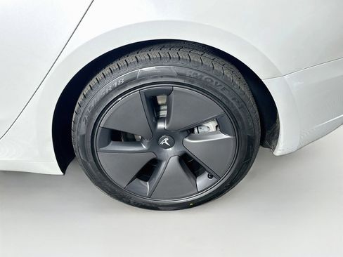Used 2023 Tesla Model 3 Standard Range RWD image 11