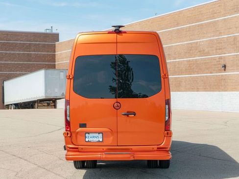 Used 2024 Mercedes-Benz Sprinter 3500 image 7
