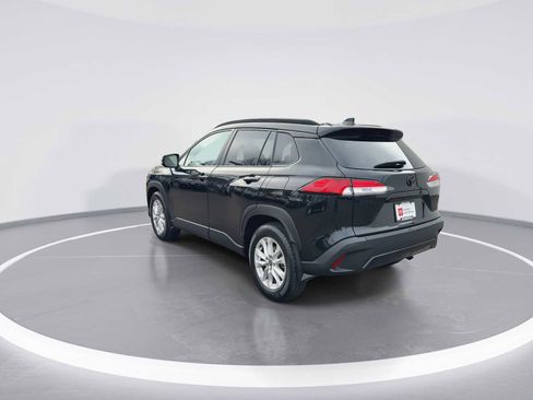 Certified 2022 Toyota Corolla Cross LE image 6