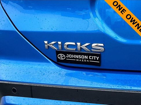 Used 2024 Nissan Kicks SR w/ SR Premium Package image 8