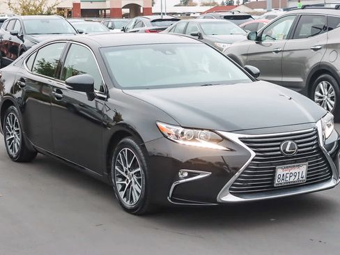 Used 2017 Lexus ES 350 image 5