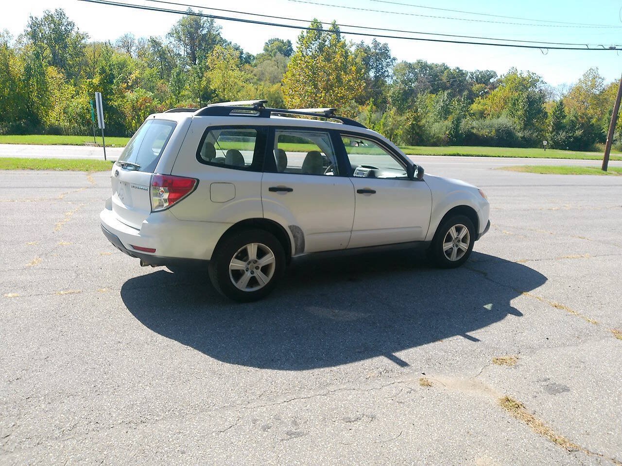 Used 2010 Subaru Forester 2.5X AWD/4WD image 6