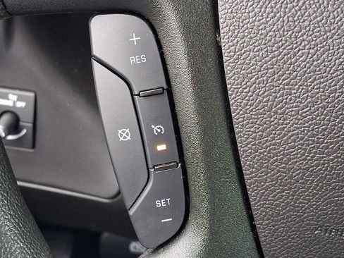 Used 2024 Chevrolet Express 2500 w/ Driver Convenience Package RWD image 19