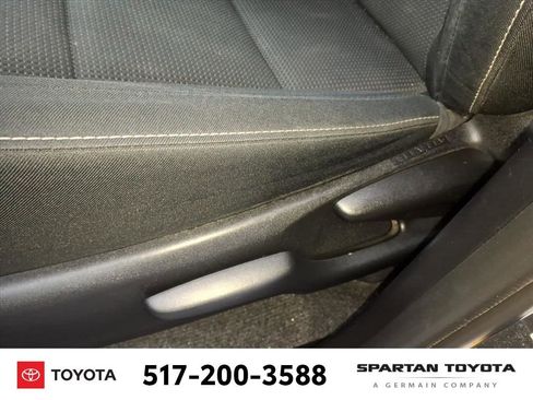 Used 2018 Toyota RAV4 XLE image 15