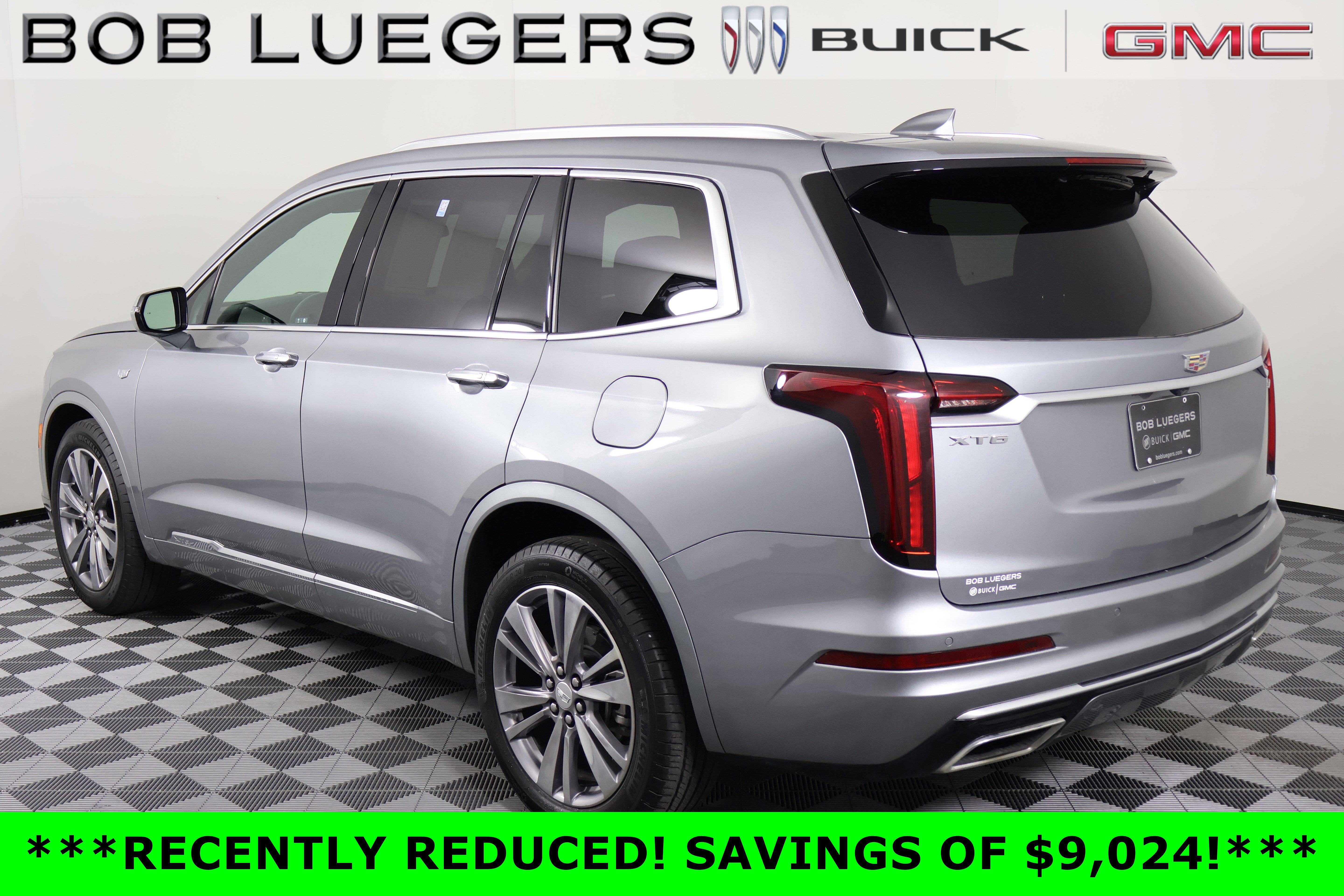 Certified 2025 Cadillac XT6 Premium Luxury FWD image 5