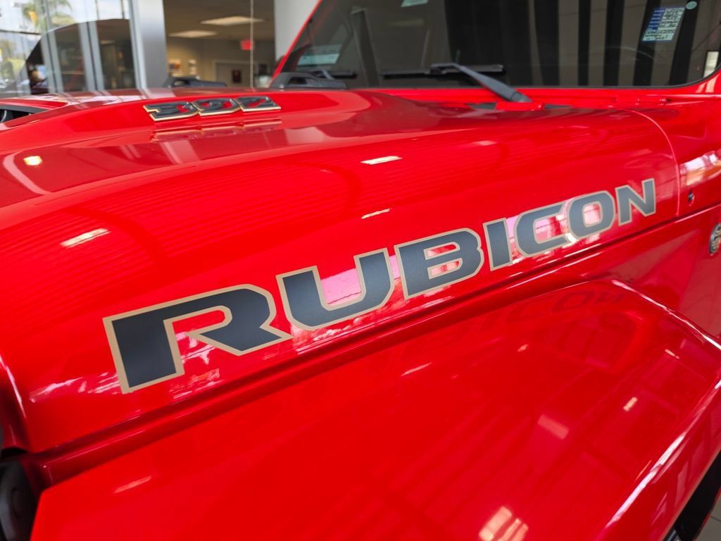 Used 2022 Jeep Wrangler Unlimited Rubicon AWD/4WD image 13
