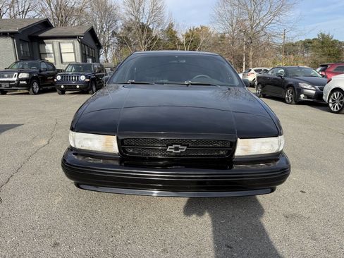Used 1994 Chevrolet Caprice SS image 3