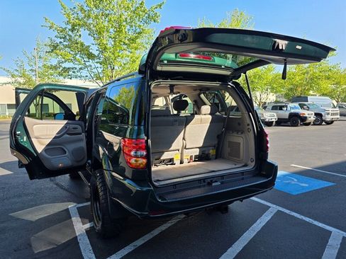Used 2002 Toyota Sequoia Limited AWD/4WD image 27