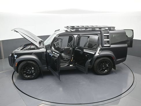 Used 2023 Land Rover Defender 130 SE AWD/4WD image 71