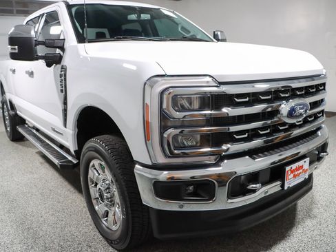 Used 2023 Ford F250 Lariat w/ Tow Technology Package AWD/4WD image 5
