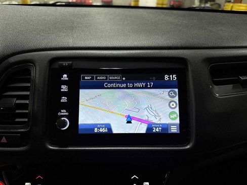Used 2020 Honda HR-V Touring image 20