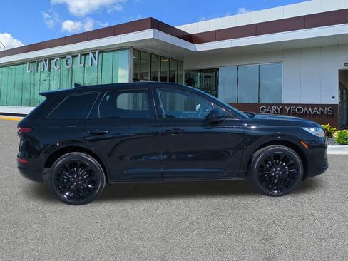 New 2026 Lincoln Corsair Reserve w/ Jet Appearance Package image 3