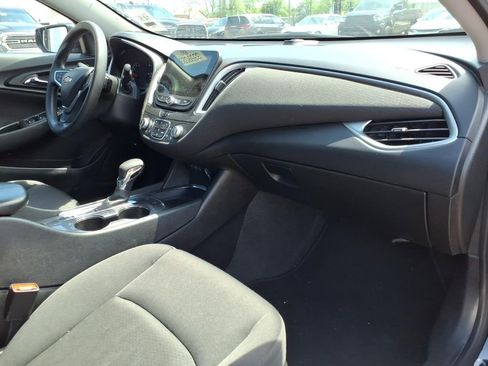 Used 2024 Chevrolet Malibu LT FWD image 13