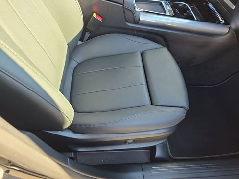 Certified 2025 Mercedes-Benz GLA 250 4MATIC image 12