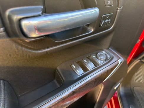 Used 2021 GMC Sierra 1500 Denali AWD/4WD image 12