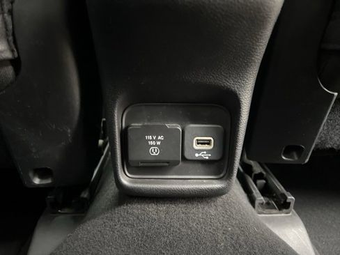 Certified 2019 Jeep Compass Latitude w/ Cold Weather Group image 13