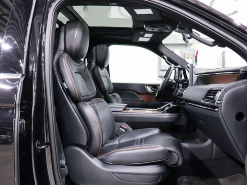Used 2024 Lincoln Navigator L Black Label image 17