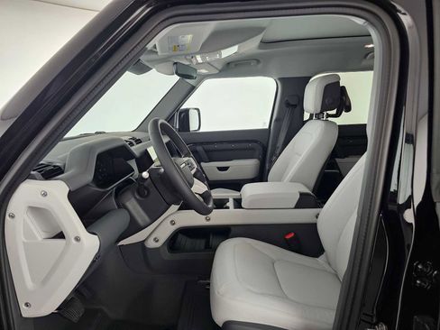 New 2026 Land Rover Defender 110 X-Dynamic SE image 20