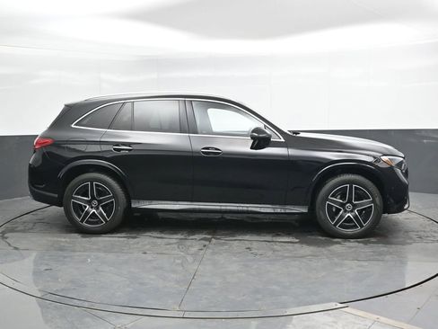 Used 2023 Mercedes-Benz GLC 300 4MATIC image 5