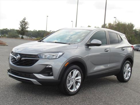 Used 2023 Buick Encore GX Preferred w/ Cold Weather Comfort Package image 3