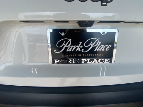 Used 2022 Jeep Cherokee Limited AWD/4WD image 29