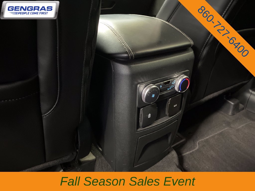 Used 2022 Ford Explorer XLT w/ Equipment Group 202A AWD/4WD image 31