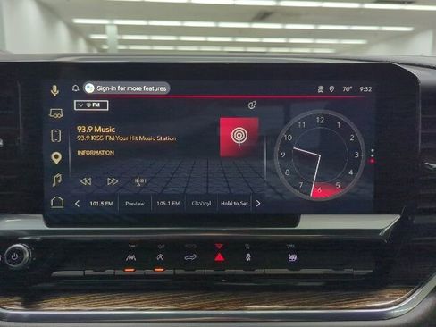 Used 2025 GMC Sierra 1500 Elevation w/ Preferred Package AWD/4WD image 15