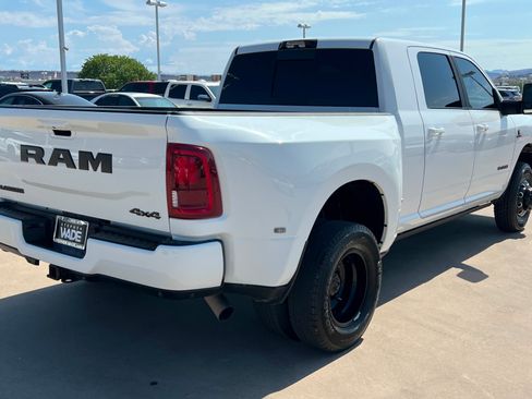 Used 2025 RAM 3500 Laramie AWD/4WD image 5