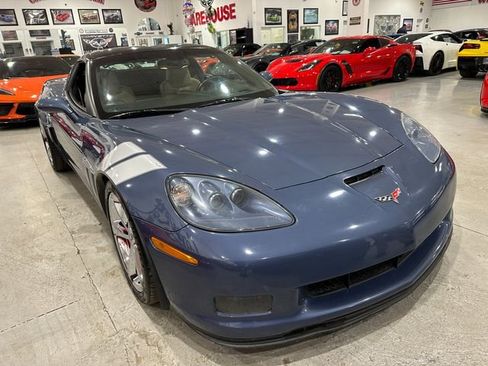 Used 2012 Chevrolet Corvette Grand Sport w/ 3LT Preferred Equipment Group RWD image 4