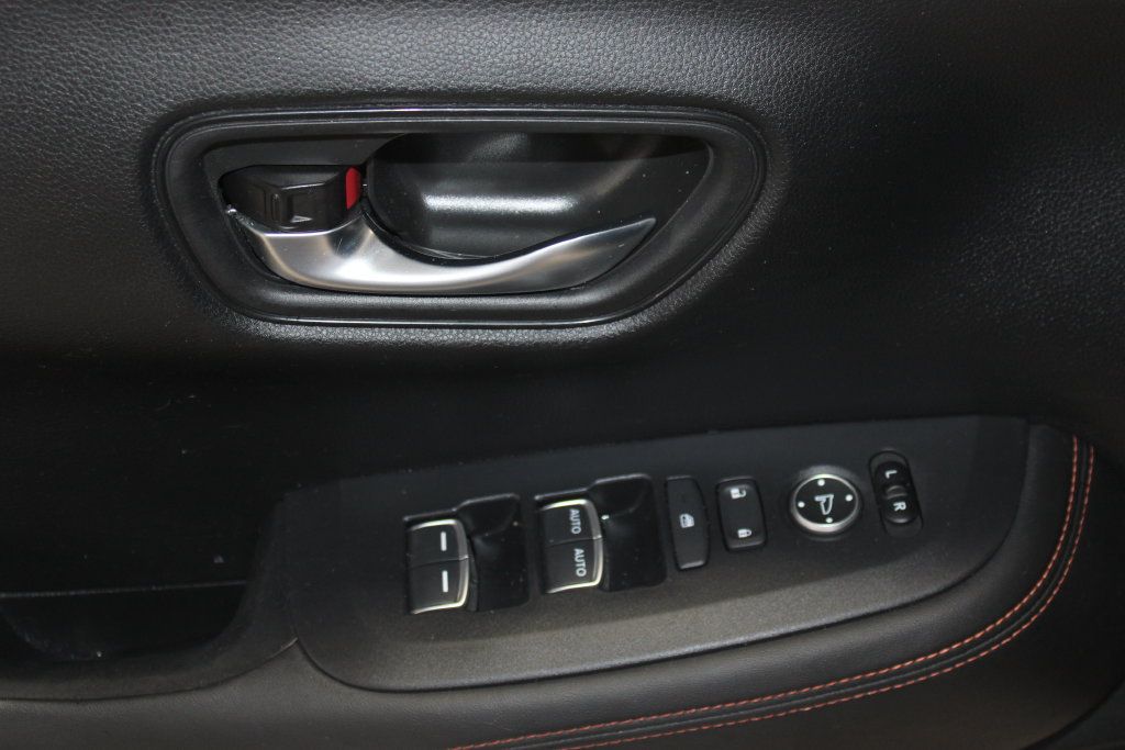 Used 2024 Honda HR-V Sport image 6