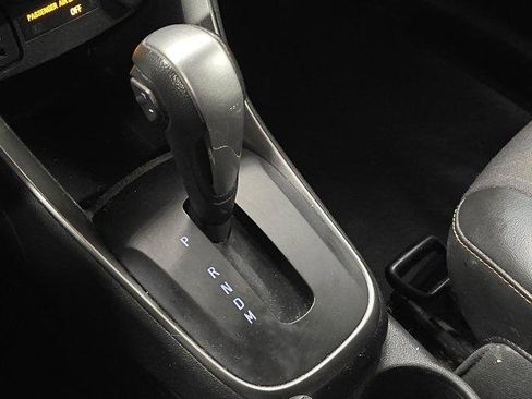 Used 2019 Chevrolet Trax LT w/ LT Convenience Package image 28