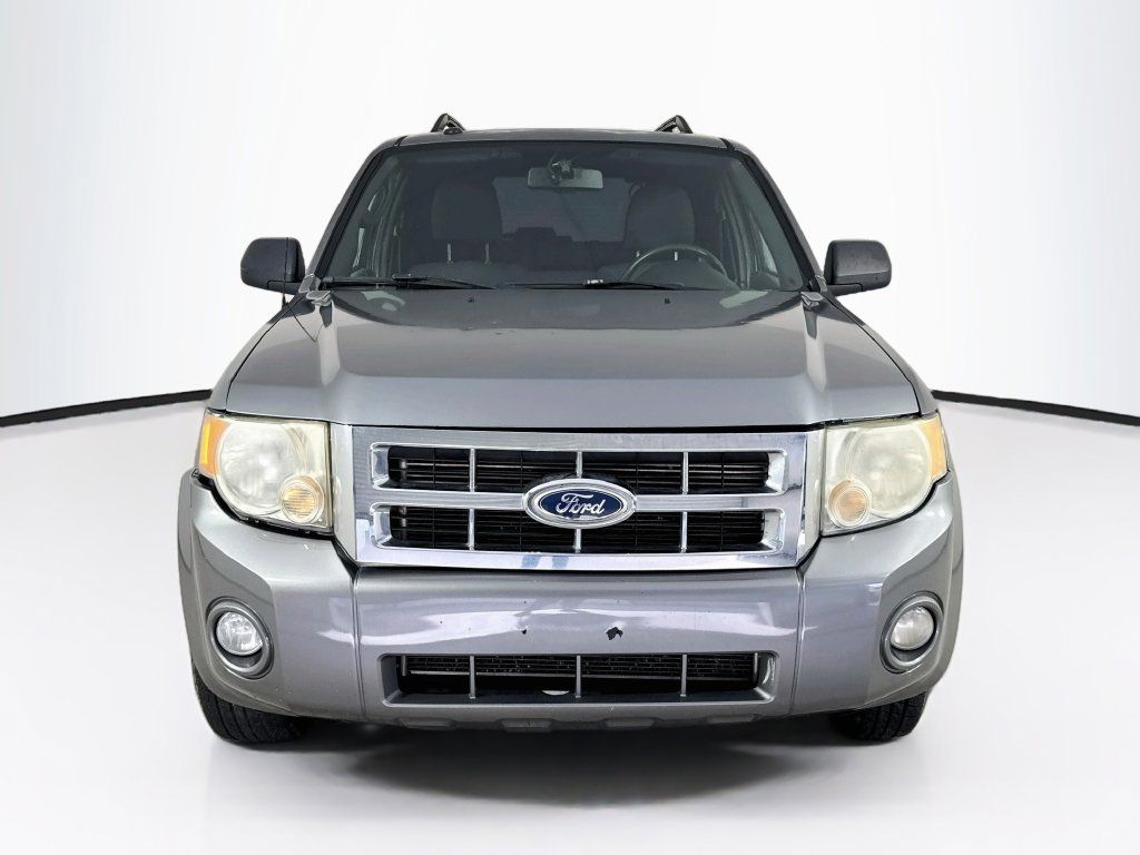 Used 2011 Ford Escape XLT w/ 201A Rapid Spec Order Code FWD image 2
