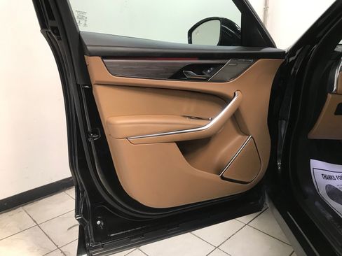 Used 2023 Jaguar F-PACE S AWD/4WD image 8