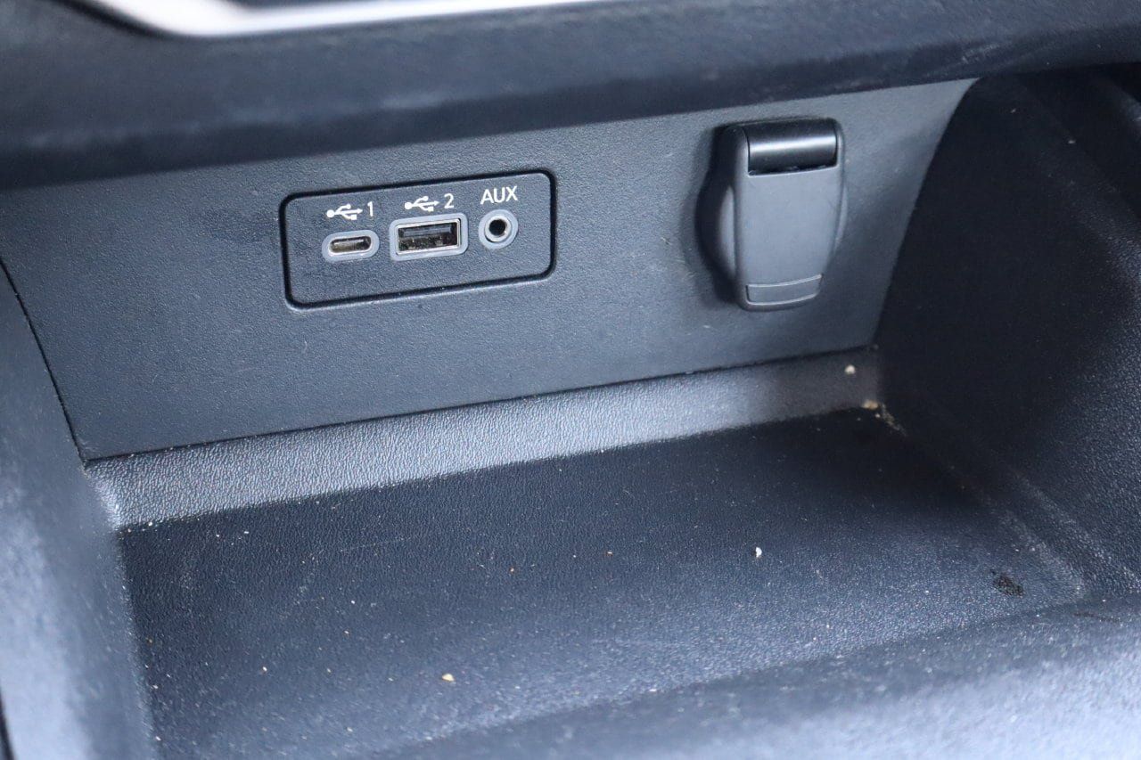 Used 2025 Nissan Altima 2.5 SV FWD image 23