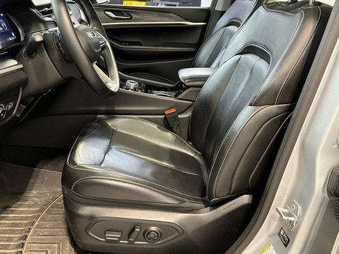 Certified 2022 Jeep Grand Cherokee L Limited image 5