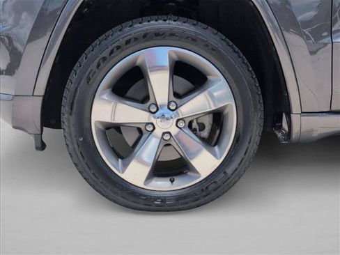 Used 2015 Jeep Grand Cherokee Overland AWD/4WD image 24