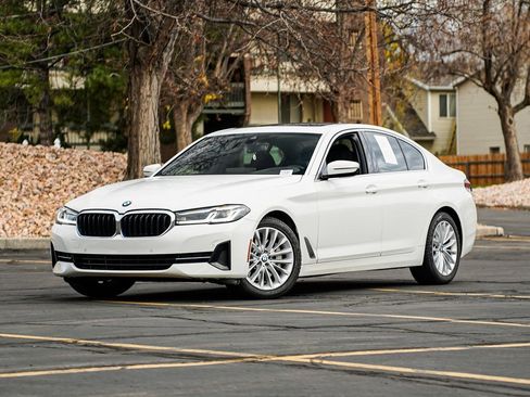 Used 2022 BMW 530i xDrive w/ Convenience Package image 1